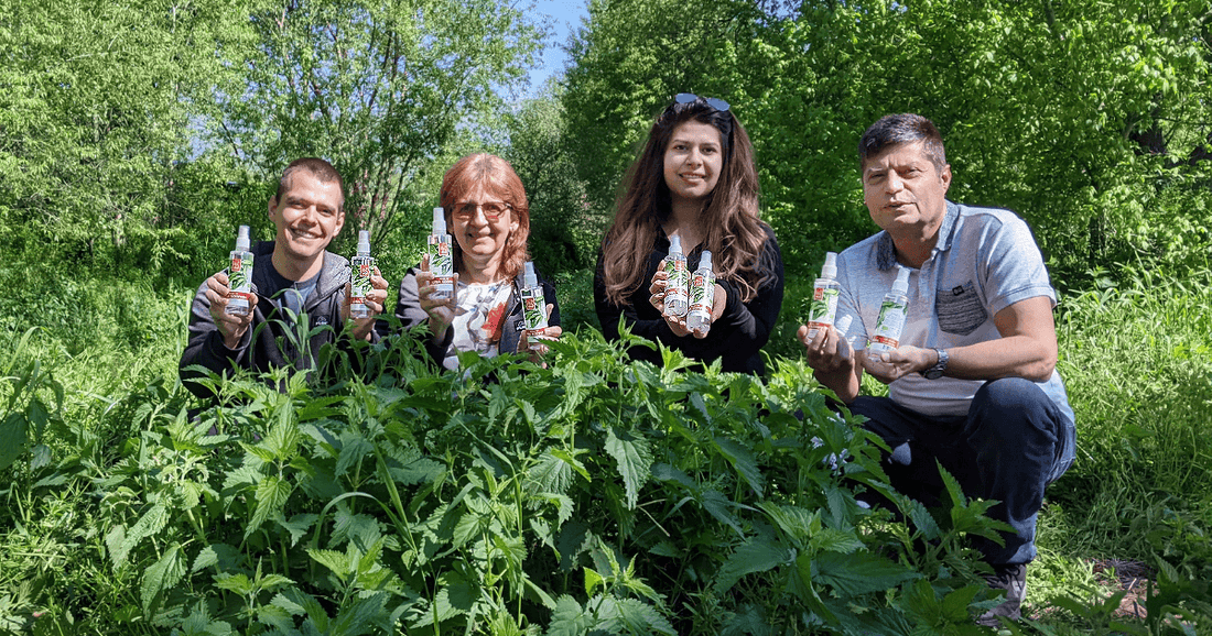 Ujë Hithre të Egër - Zgjidhja Natyrore kundër Rënies së Flokëve dhe Flokëve të Yndyrshëm