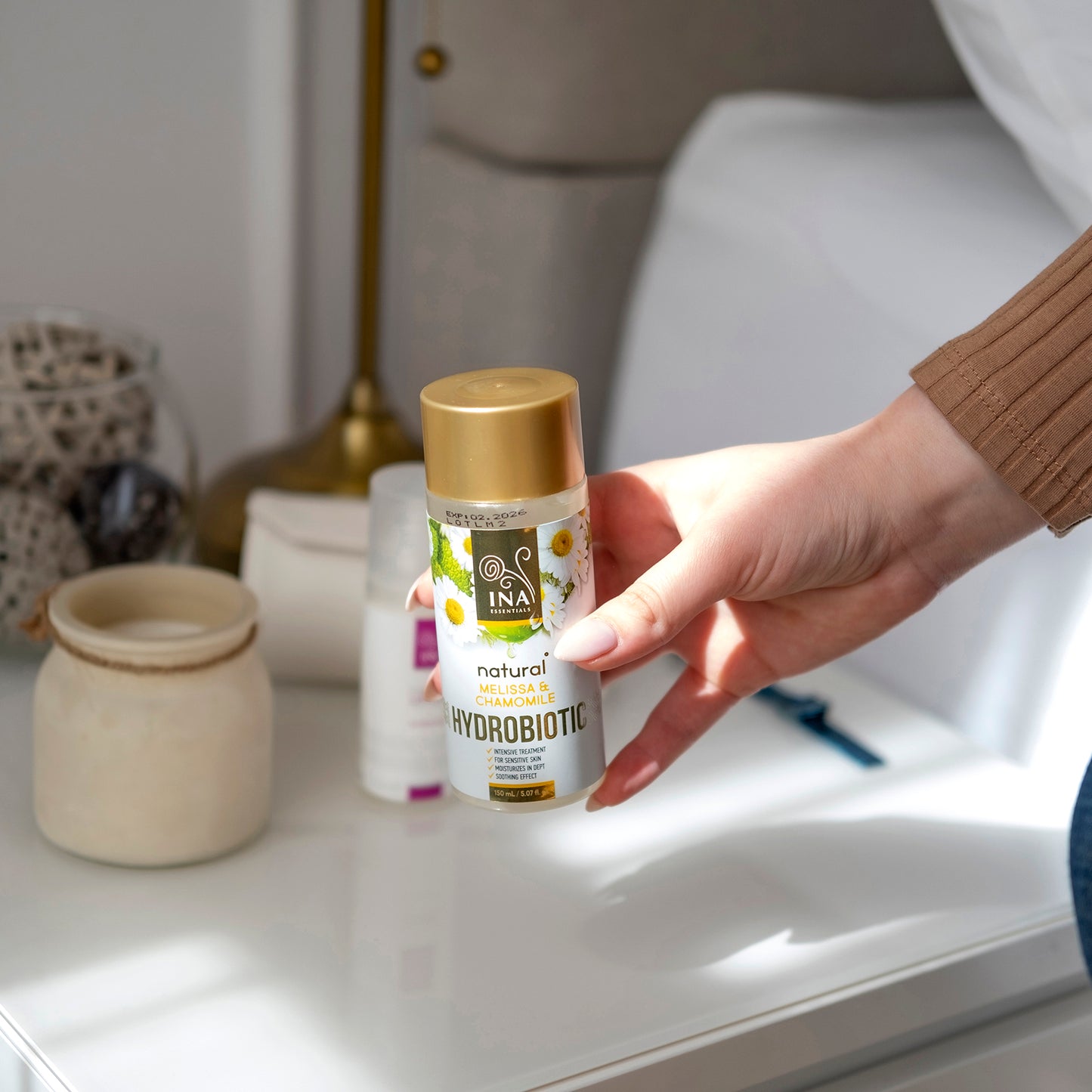 Hydrobiotic - Kamomil, Melisa & Aloe Vera - kujdes intensiv qetësues për Lëkurë të ndjeshme
