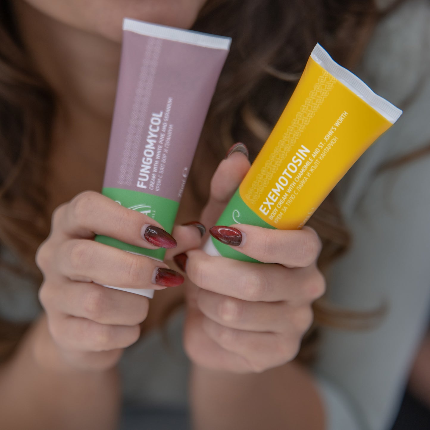 Krem për Psoriazë, ekzemë dhe lëkurë të irrituar - me lule të Shën Gjonit, Kamomil dhe Propolis